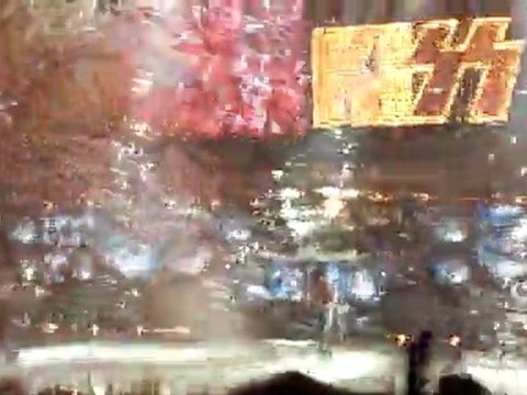 KISS - SHOUT IT OUT LOUD & ROCK & ROLL ALL NITE - LIVE