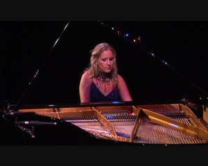 Caroline Clipsham plays Johannes Brahms's Hungarian Dance #5