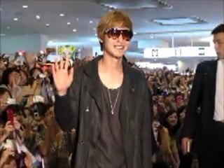 20110917ｷﾑ･ﾋｮﾝｼﾞｭﾝ 羽田