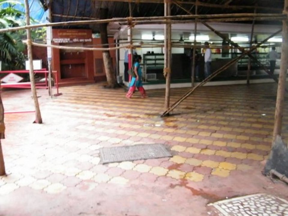 BOMBAY JUHU ISKAN 18 07 2010