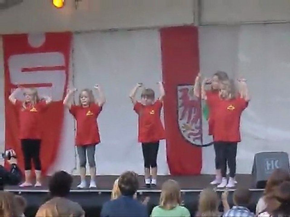 Weltkindertag mit den Mini Sugar Girls