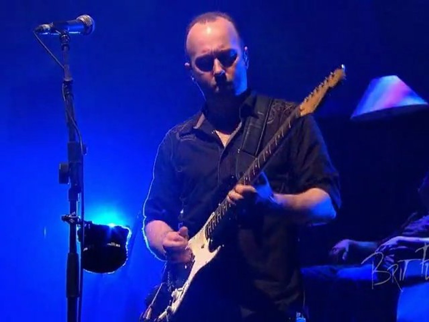 Comfortably Numb" performed by Brit Floyd - the Pink Floyd tribute show -  video Dailymotion
