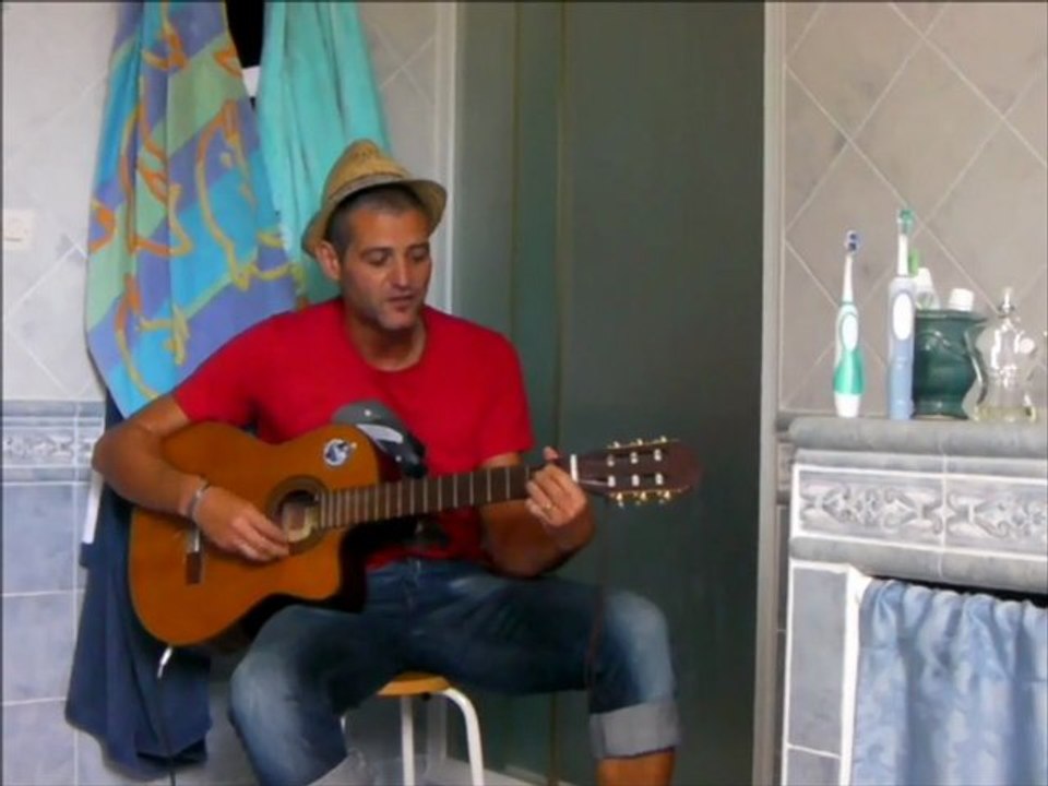 Le chanteur de salle de bain