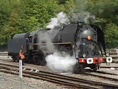 141 R 840 en gare de Longueville - 09-2011