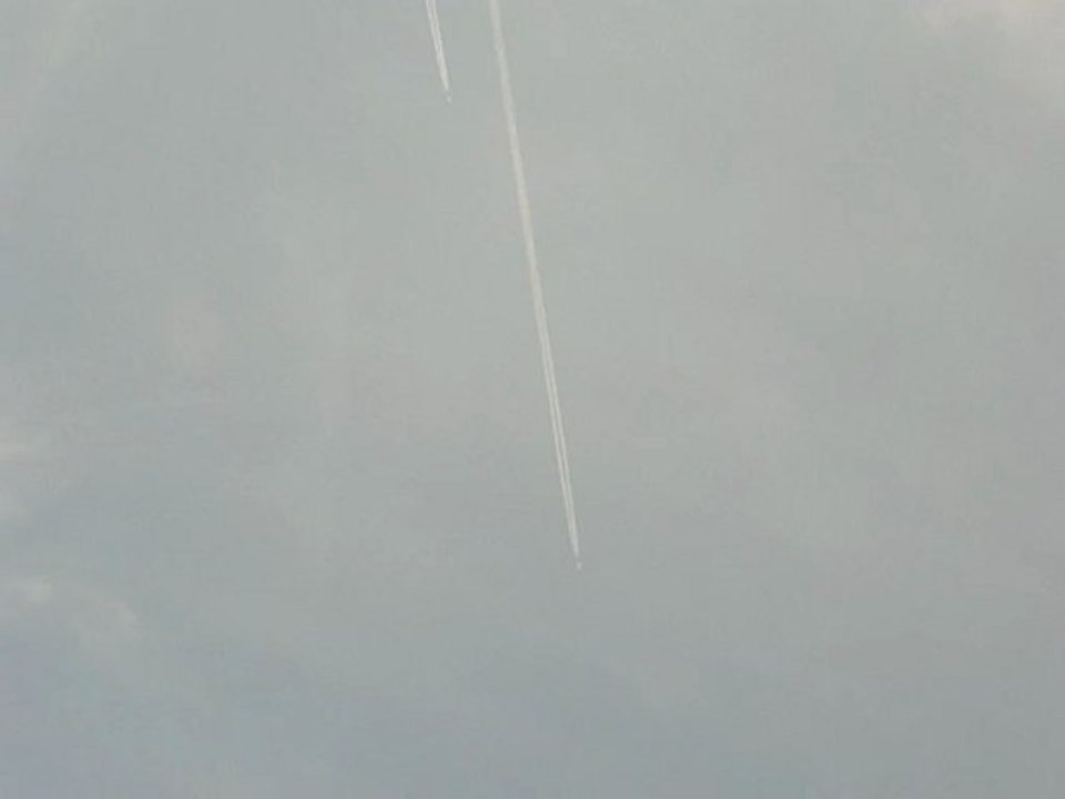 chemtrail vs contrails vallee verte 74