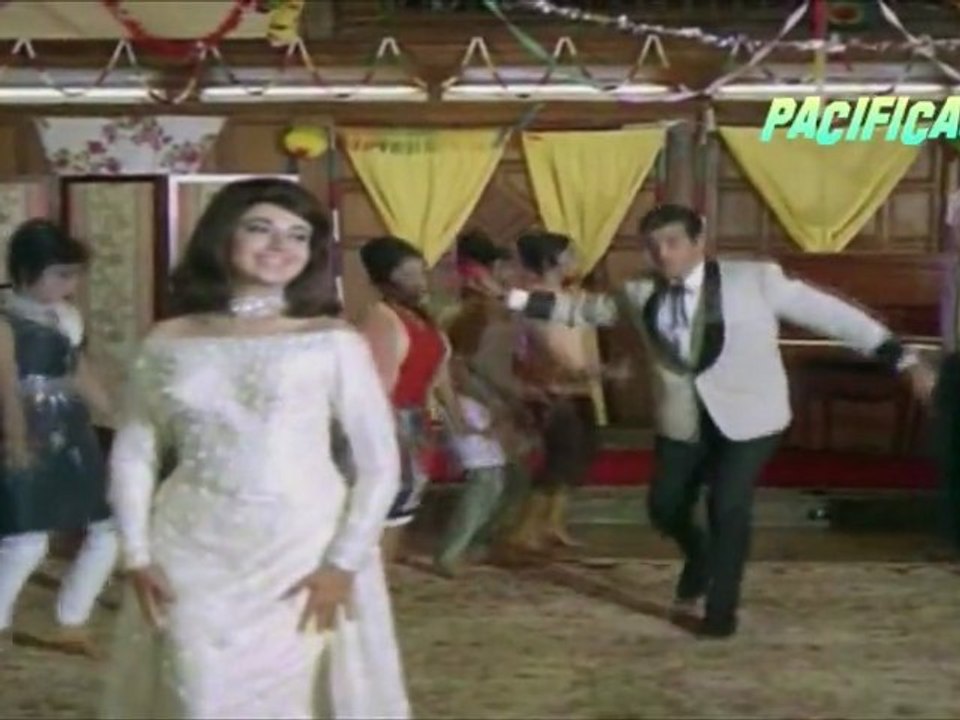 Baar Baar Din Ye Aaye [ Happy Birthday ] : Farz 1967 : Mohd. Rafi and Chorus