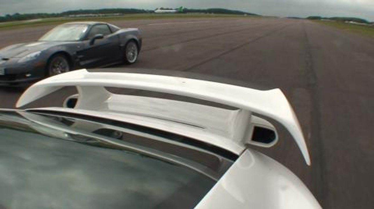 Porsche 911 GT2 v Corvette ZR1