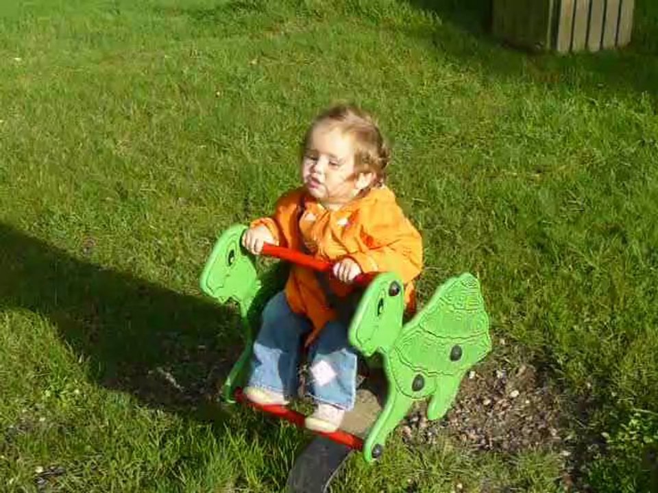Adélaïde chante bateau sur l'eau