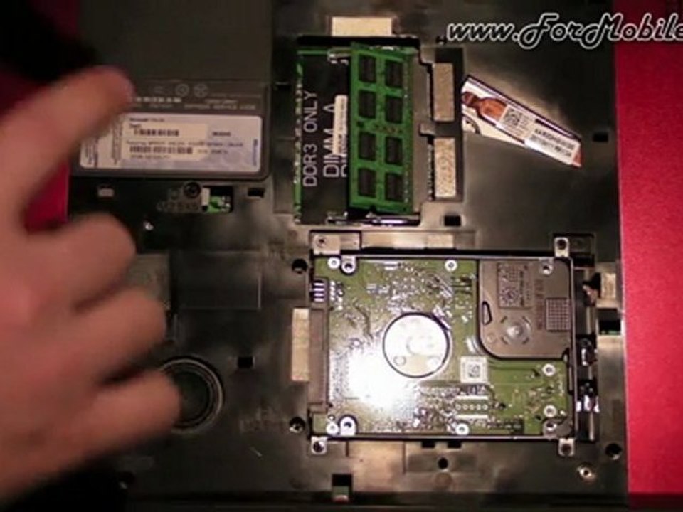 Dell Vostro 3750 - Come procedere per un parziale smontaggio