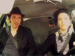 Voyager léger - Episode 4 : Une voiture=un spectacle