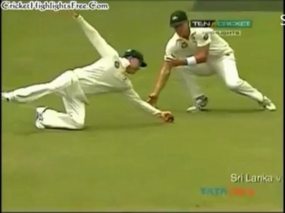 Michael Clarke amazing diving catch
