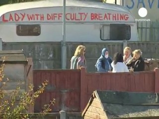 Clashes feared in UK as travellers are evicted