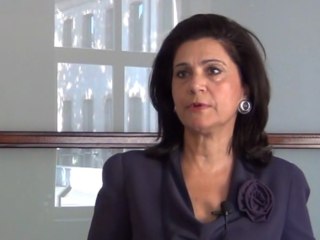 Rodi Kratsa-Tsagaropoulou : "La réponse européenne à la crise grecque est trop timide"