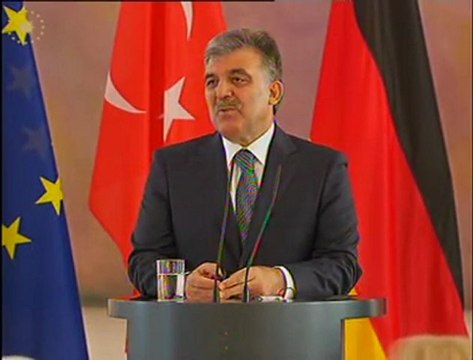 Cumhurbaşkanı Abdullah Gül ve Almanya Cumhurbaşkanı Christian Wulff Soruları Cevapladı