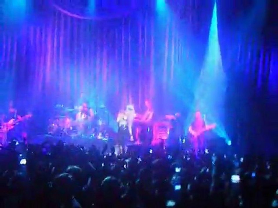 Avril Lavigne Paris