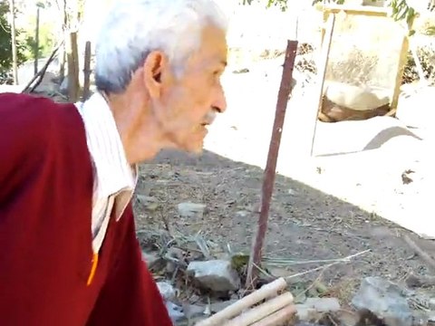 ( DİYARBAKIR ÇÜNGÜŞ KARAKAYAKÖYÜ ) KÖYÜMÜZDE YENİ BİR EV İNŞAATI DAHA YAPILIYOR KÖYÜMÜZE DEĞER KATAN ( FAİK YILMAZ ) SONSUZ TEŞEKKÜRLER ALLAH RAZI OLSUN.KÖYÜMÜZE YATIRIM YAPTIĞI İÇİN..GEÇ KALMAYIN SİZDE BİRAN ÖNCE YATIRIM Y