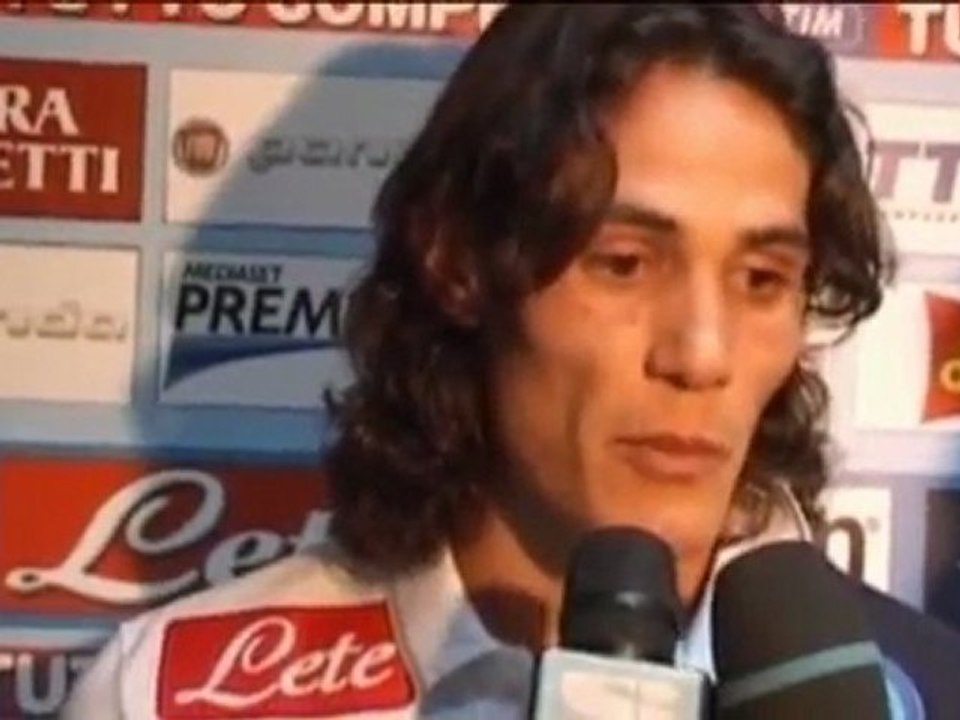 Cavani bleibt auf dem Boden