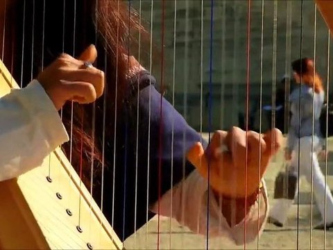 Compagnie Afikamaya, La Rosa enflorece , Harpe celtique.