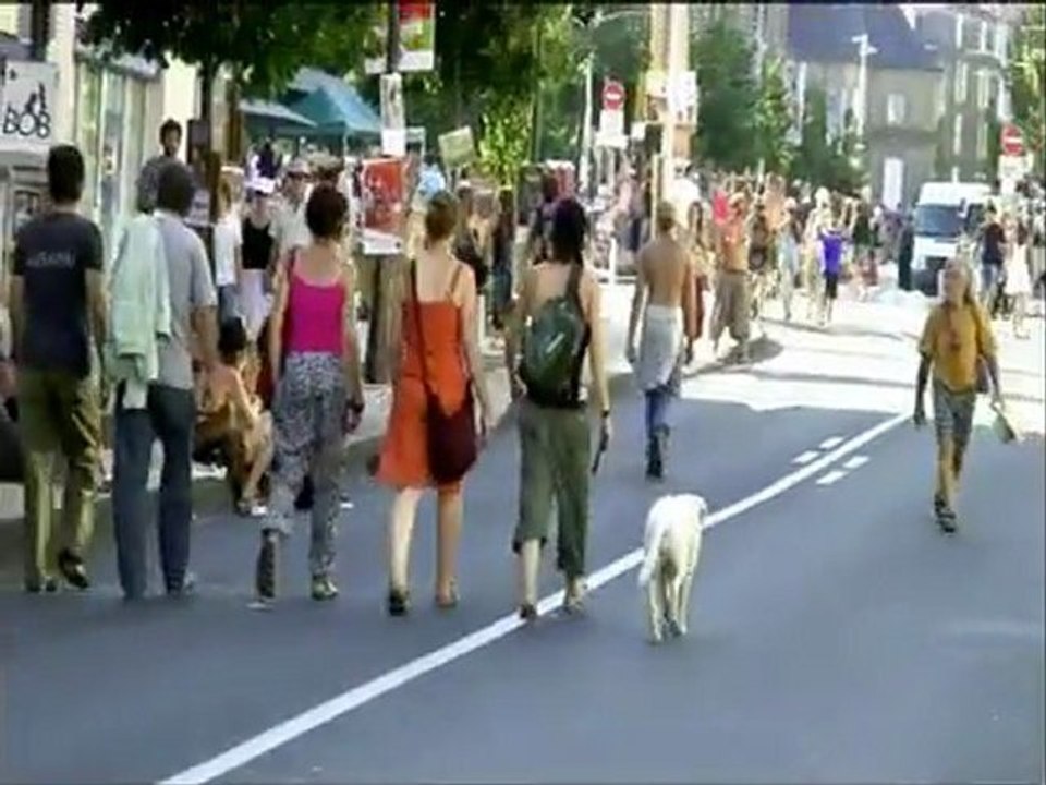 AURILLAC 2011 & hippies (filles pieds nus/Barefoot girls)