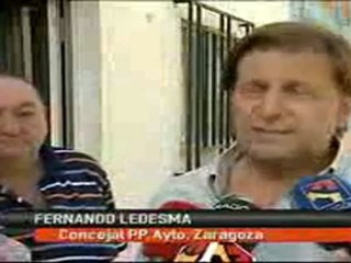 Los vecinos Avda Cataluña amenazan con cortar la carretera -ARAGÓN TELEVISION 17-08-2011-