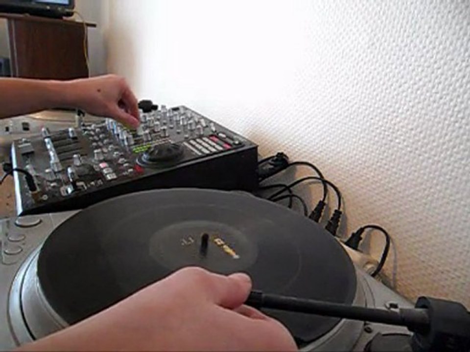 mini mix 01 // techno