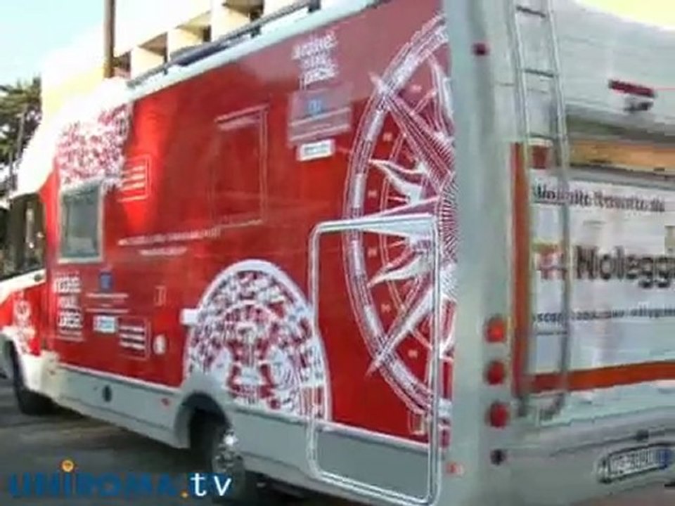 Un camper rosso per andare a quel paese