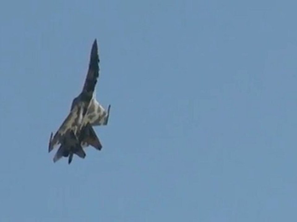 Su-35  MAKS 2011