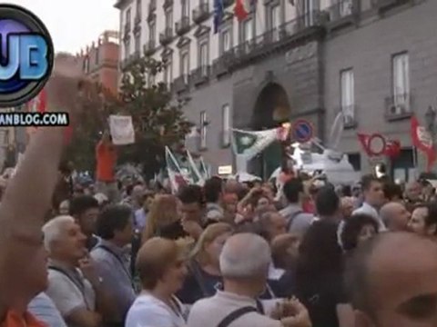 Vittoria De Magistris - Piazza Municipio in festa