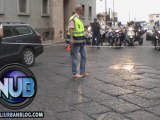 Incidente stradale a Napoli, salvo grazie ai rifiuti