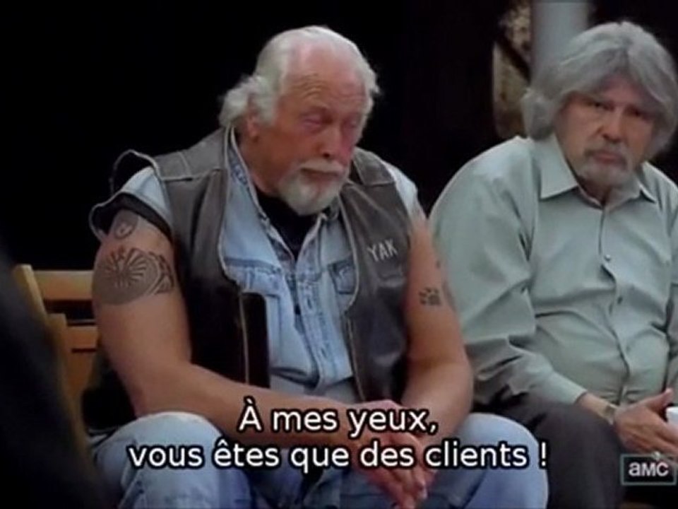 Jesse à une réunion de narcotiques anonymes (4x07 - Problem Dog) // Walt pleurant devant son fils (4x10 - Salud) - VOSTFR