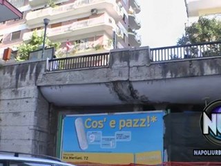 Descargar video: Napoli - Il Ponte di Via Cilea quanto reggerà ?