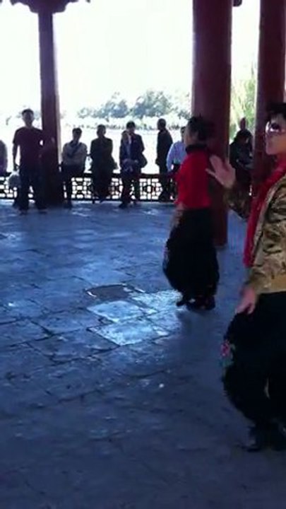 Bien sûr qu'on y danse!!