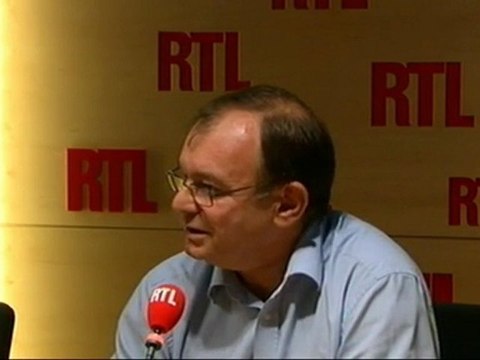 Yves Blein, maire socialiste de Feyzin (69) et président de l'association des communes pour la maîtrise des risques technologiques majeurs (Amaris), invité de RTL Midi (21 septembre 2011)