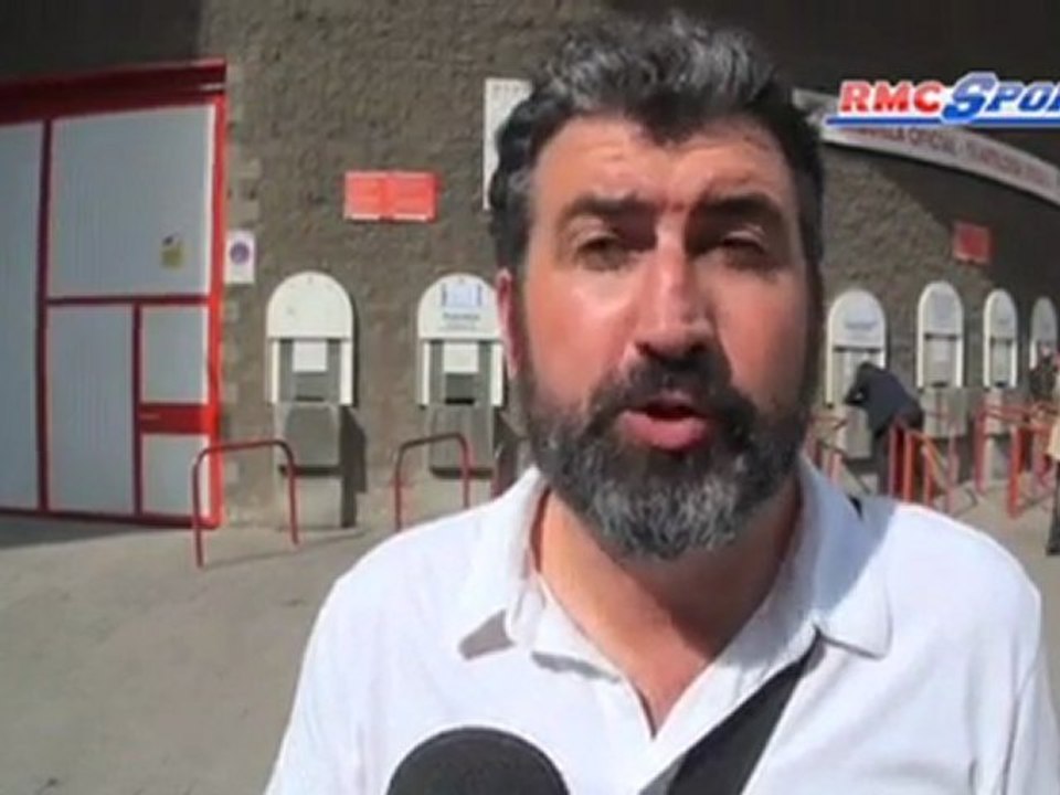 Supporters espagnols sur Luis Fernandez