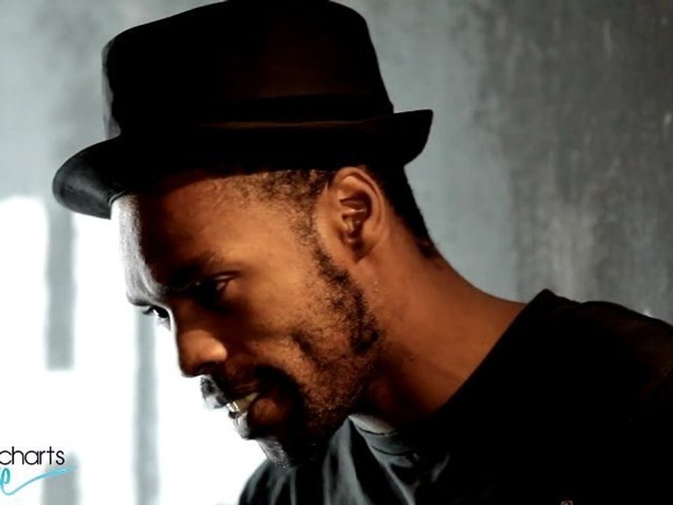 SKIP THE USE - "P.I.L" pour les Purecharts Live