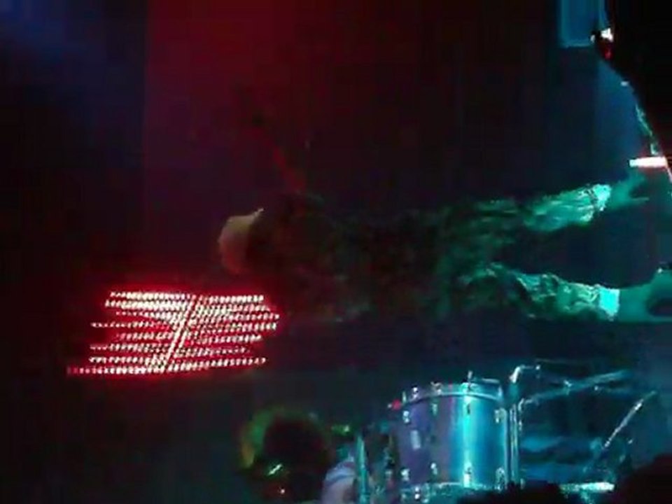 TANIA SOTO LA DOBLE DE JENNY RIVERA....TU CAMISA PUESTA 28/MAYO/2011