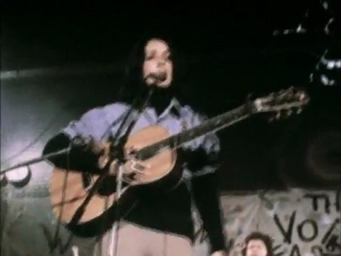 Joan Baez - I Shall Be Released - Concert 1972