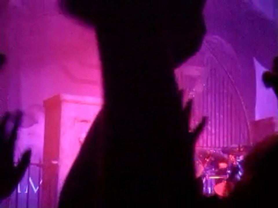 Avenged Sevenfold - Lille 13/06/11 " So Far Away"