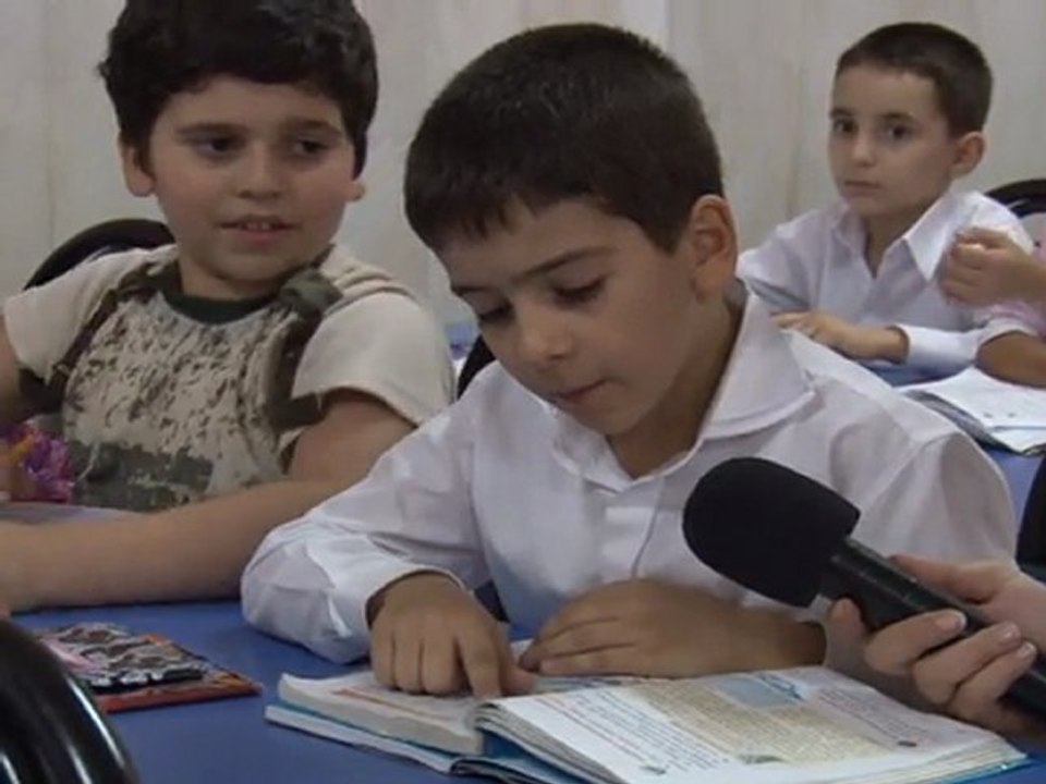 Gedikpaşa Kilisesi'ndeki göçmen Ermenistalı ailelerin çocuklarına açılan okul