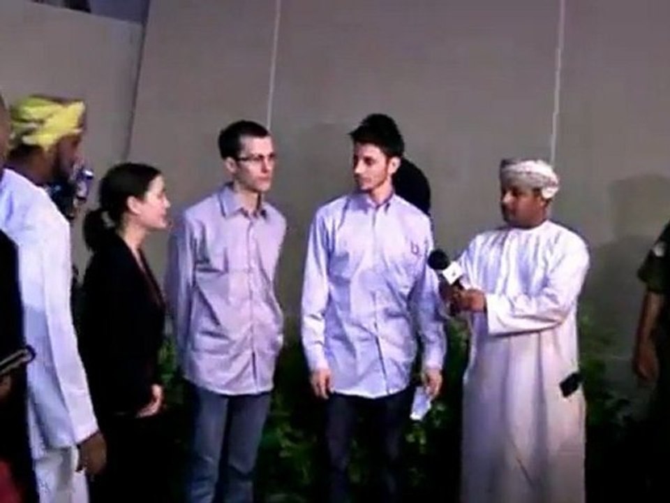 Freed American hikers arrive in Oman