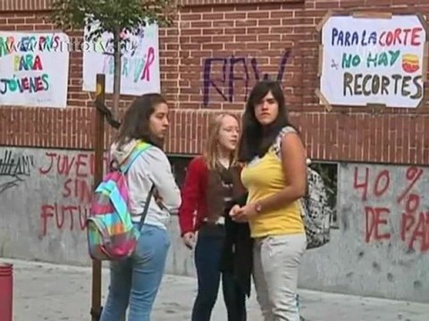 В Испании массово бастуют учителя