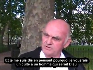 Et toi fais-tu aussi la Dawah ? Un frère fait la Dawah à Hide Park (Londres)...