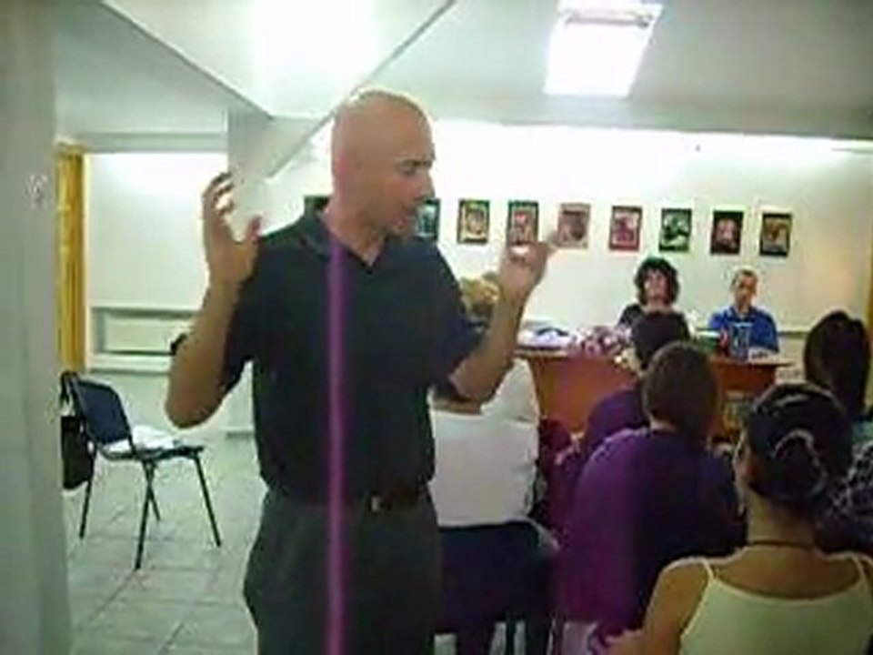 Să  facem cunostinţă cu...Ovidiu Bufnilă