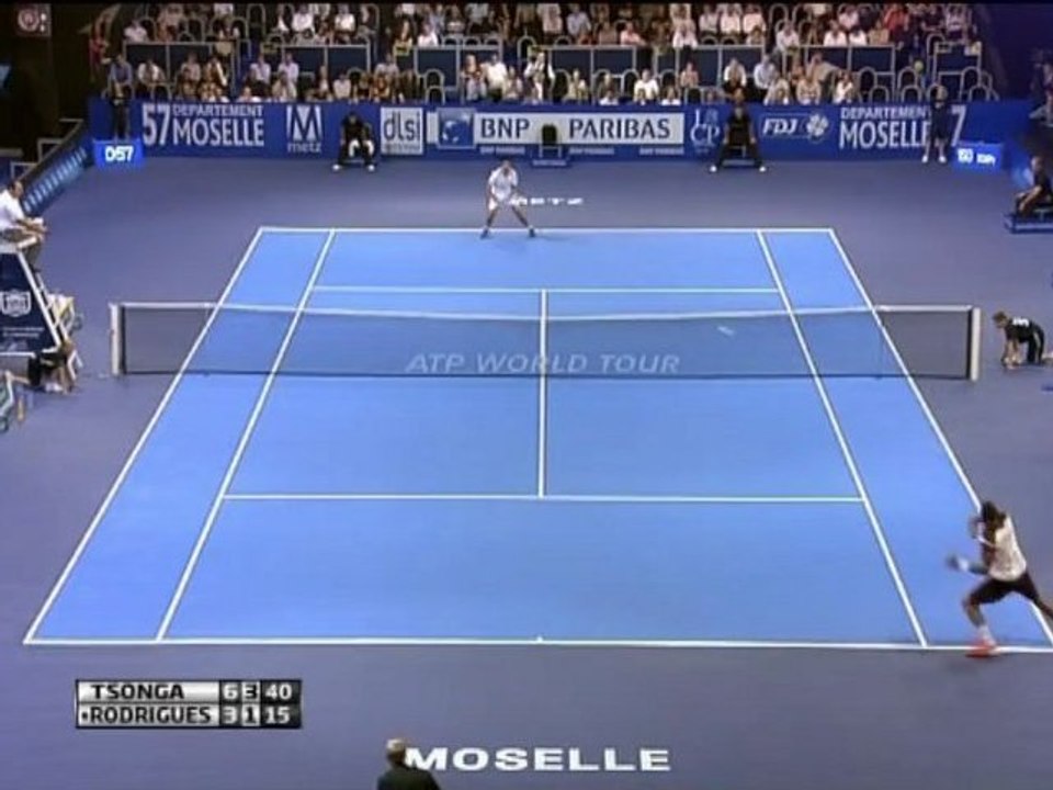 Tsonga batte Rodrigues - Metz, ottavi