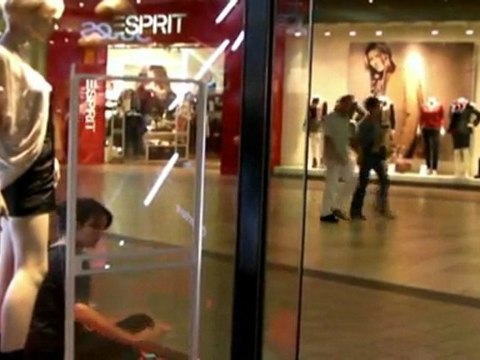 La photo qui bouge | Auchan Bordeaux, galerie marchande, 18h40, 22 septembre 2011