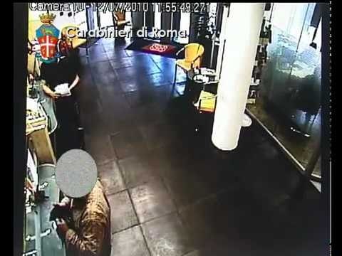 Roma - Rapinatore seriale di banche arrestato dai carabinieri