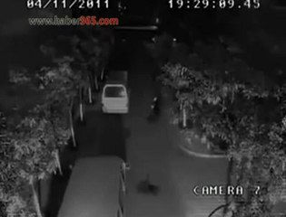 Adama iki sefer yıldırım çarptı.ama adam kalktı(emere1616)