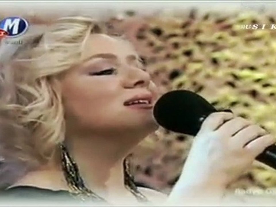 Ayfer Er - Sen uzakta bir yıldız Uzansam dokunamam.HD