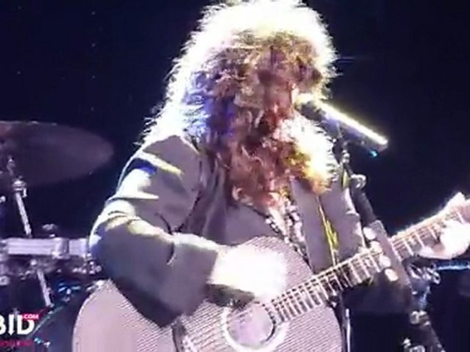 Heart performs The Battle of Evermore (Led Zeppelin cover) at Verizon Wireless Amphitheatre 09.10.11