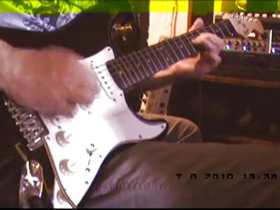 Fender Squier Bullet Strat demo - review